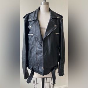 BLACK LEATHER MOTORCYCLE JACKET